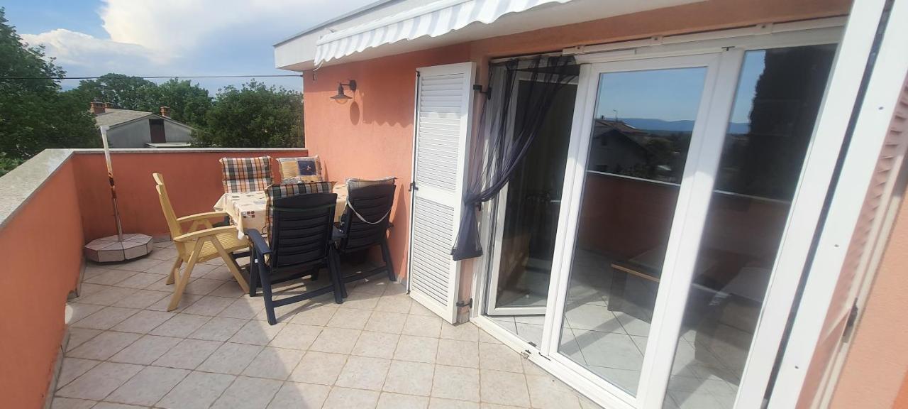Apartments Ivanka G Малинска Экстерьер фото
